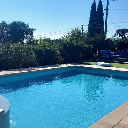 Privee Vue Mer Et Piscine Fréjus